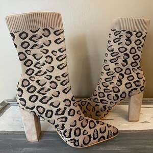 CUCCOO Women's ‎ Leopard Print Slip-On Elastic Knit Sock Boots